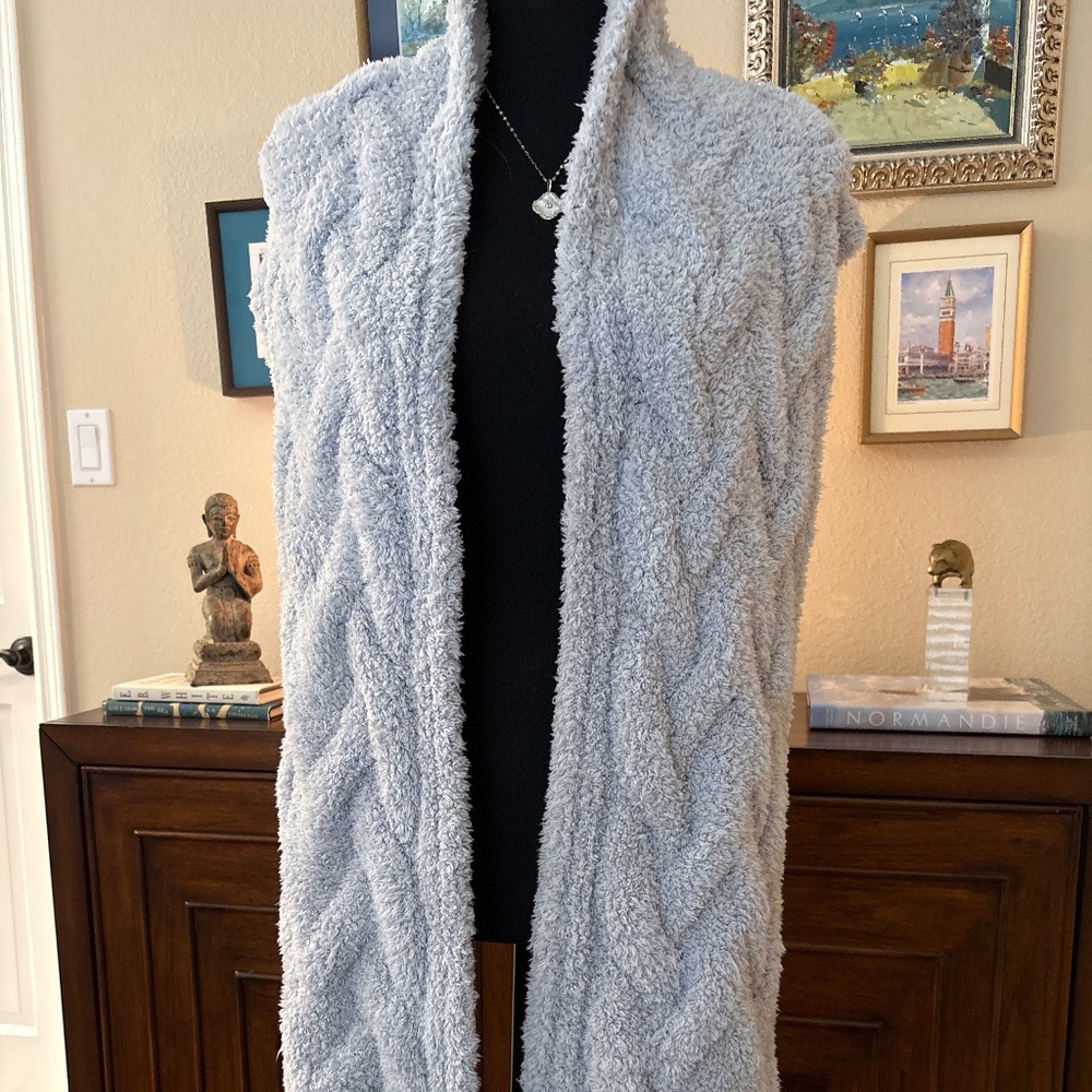 Barefoot Dreams Cozychic ICE BLUE Cable-Knit Fringe Scarf-Never Worn